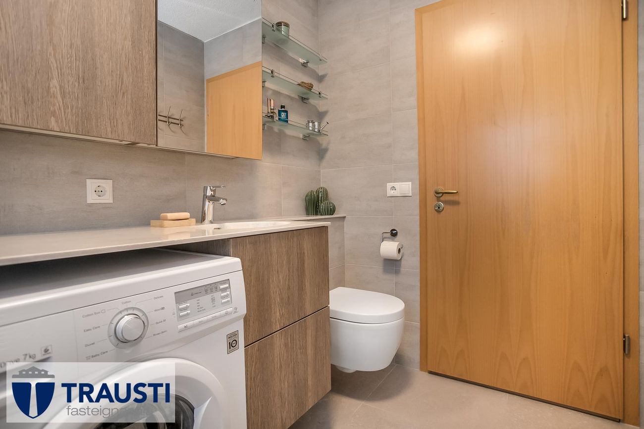 Lerkigrund 1, 300 Akranes