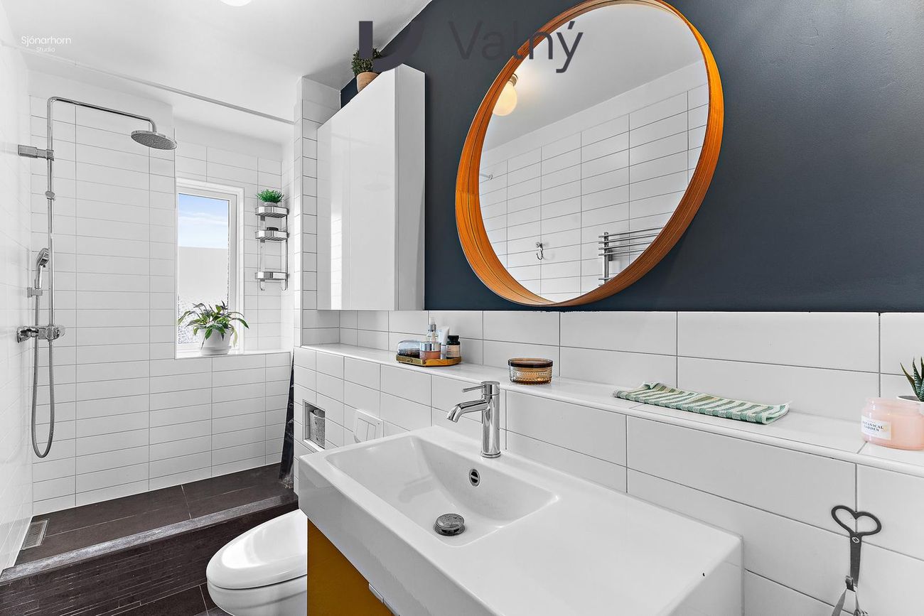 Eskihlíð 16, 105 Reykjavík