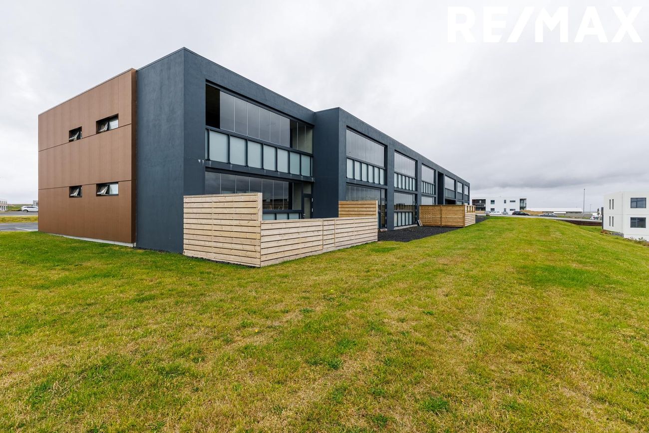 Dalsbraut 15, 260 Reykjanesbær