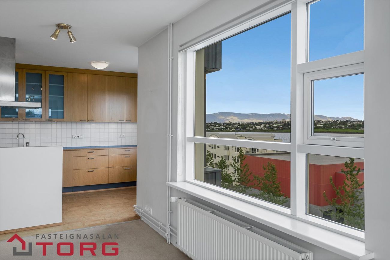 Strikið 4 - 0515, 210 Garðabær