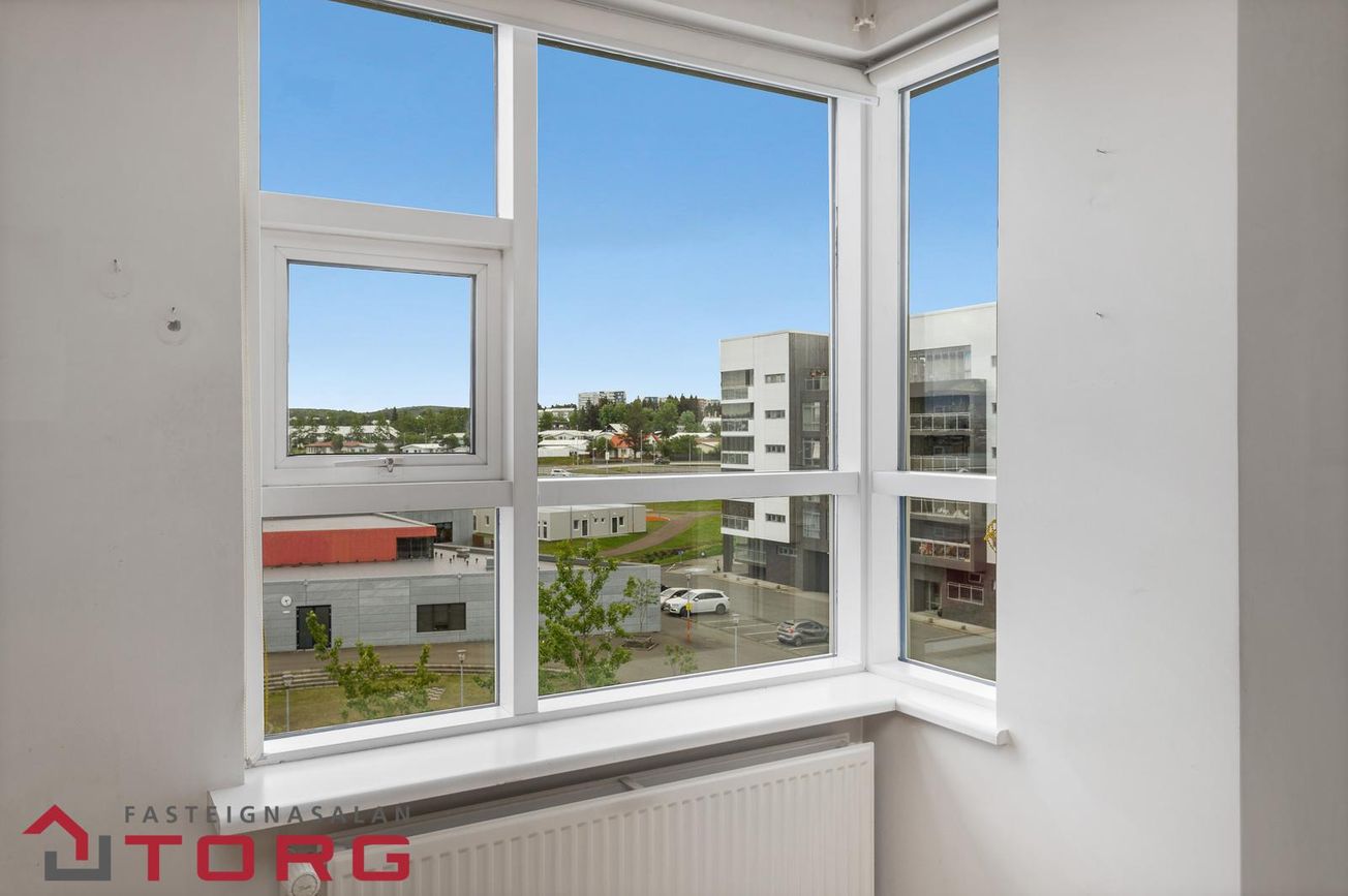 Strikið 4 - 0515, 210 Garðabær
