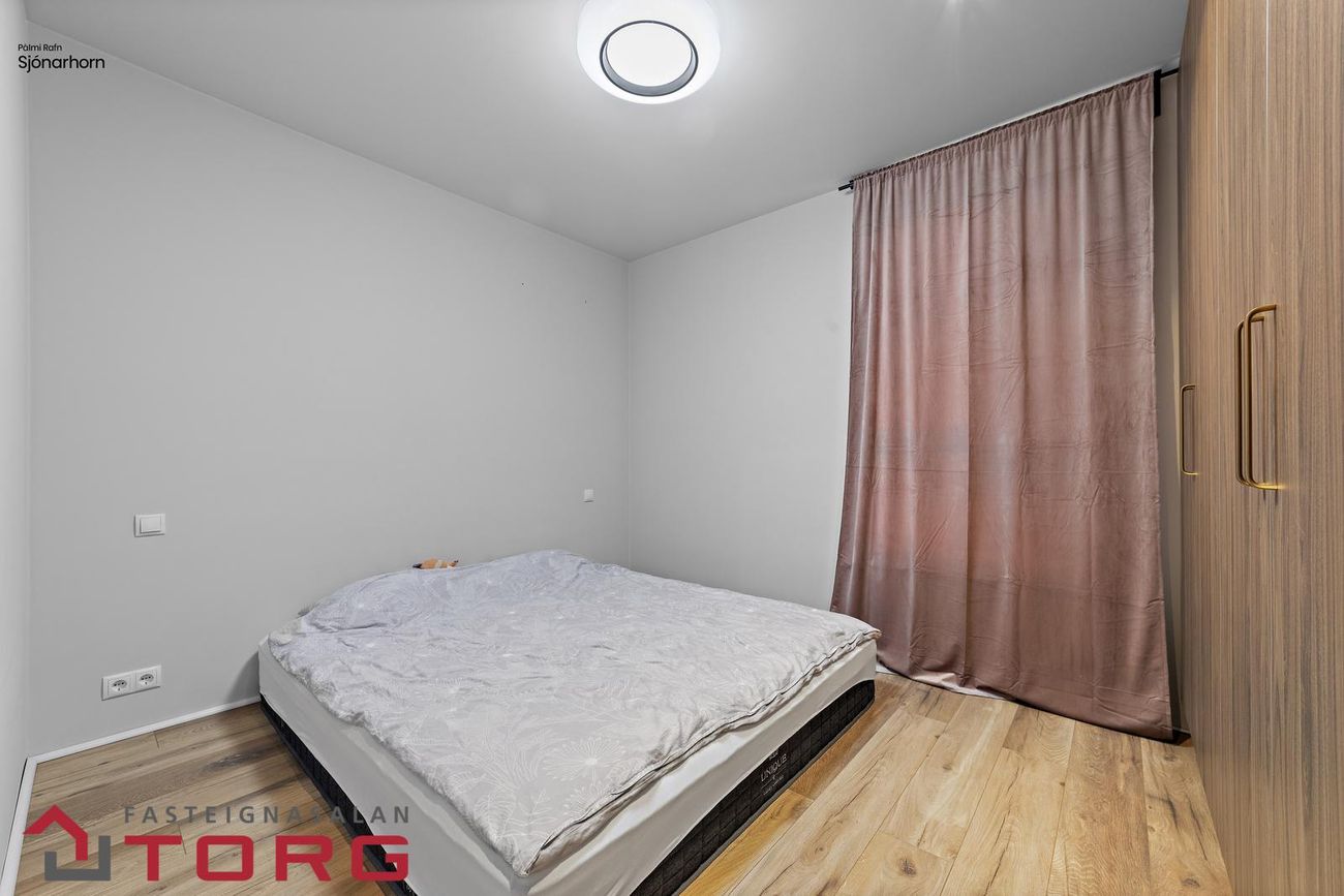 Hringhamar 13, 221 Hafnarfjörður