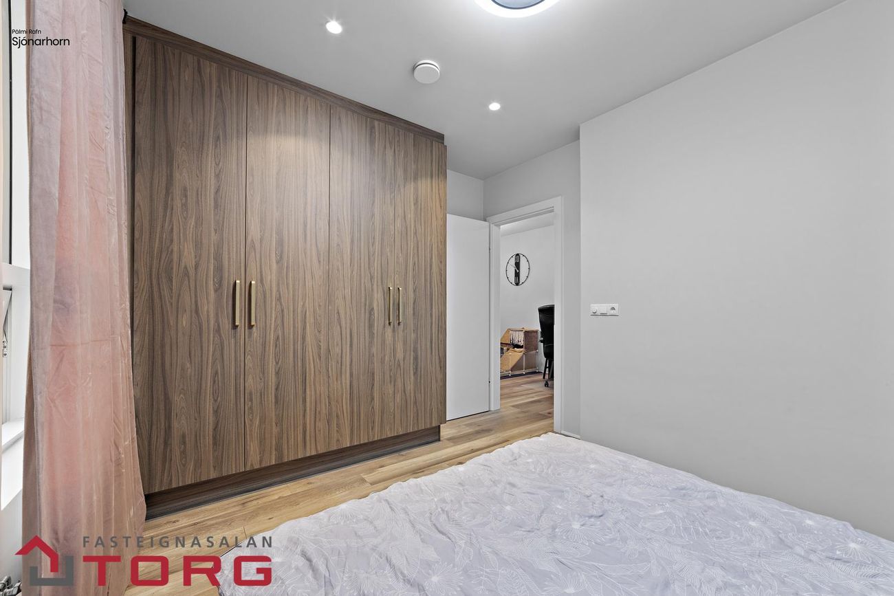 Hringhamar 13, 221 Hafnarfjörður