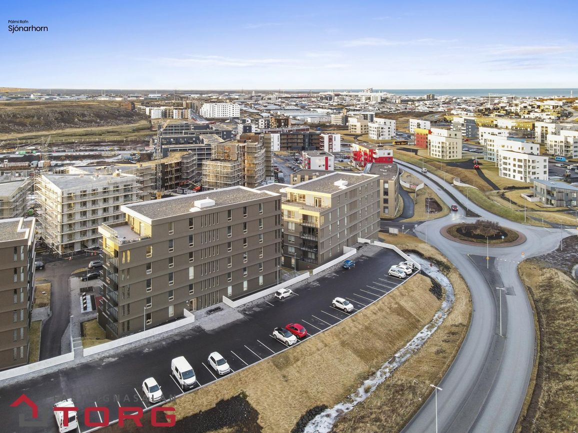 Hringhamar 13, 221 Hafnarfjörður