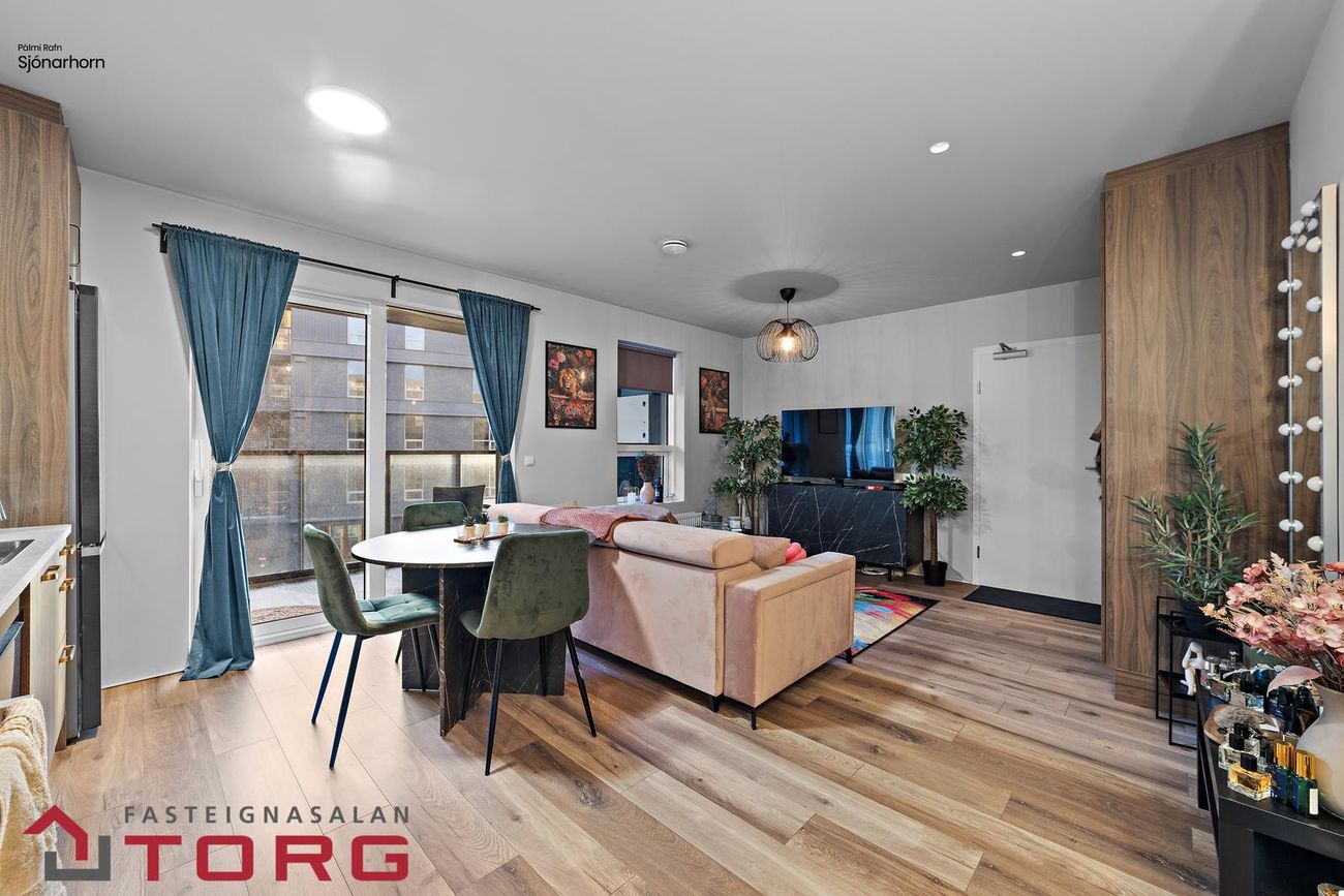 Hringhamar 13, 221 Hafnarfjörður