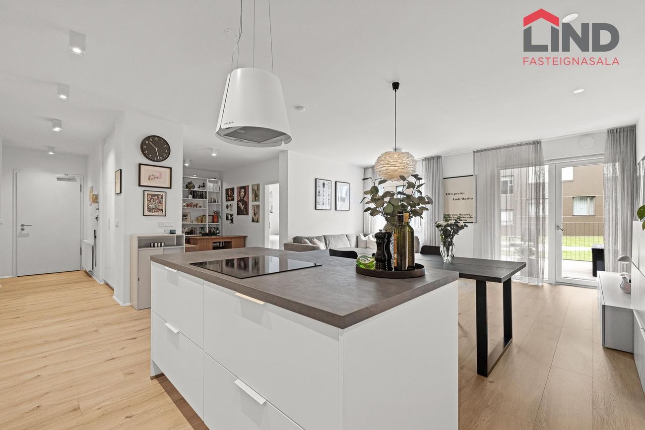 Arkarvogur 4, 104 Reykjavík