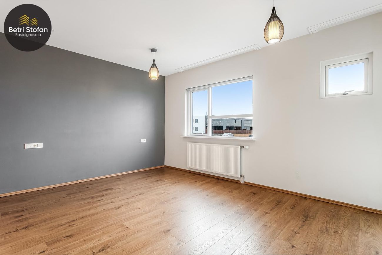 Bjarkardalur 33, 260 Reykjanesbær