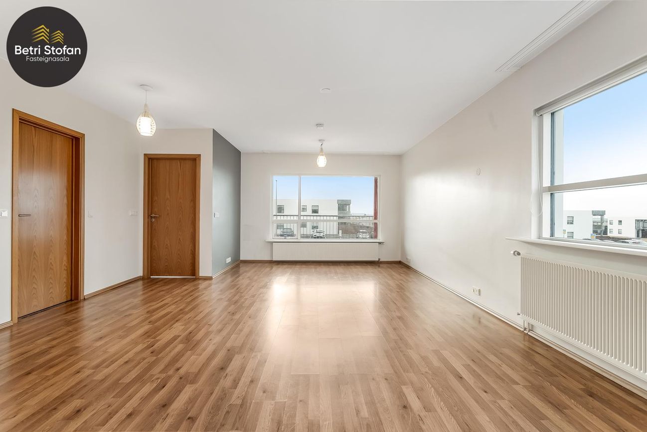 Bjarkardalur 33, 260 Reykjanesbær