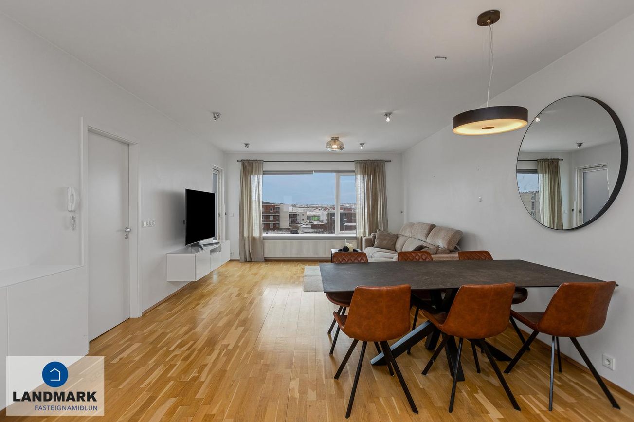 Þrastarhöfði 6, 270 Mosfellsbær