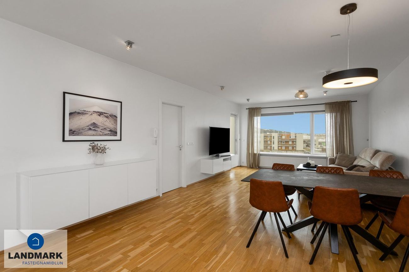 Þrastarhöfði 6, 270 Mosfellsbær