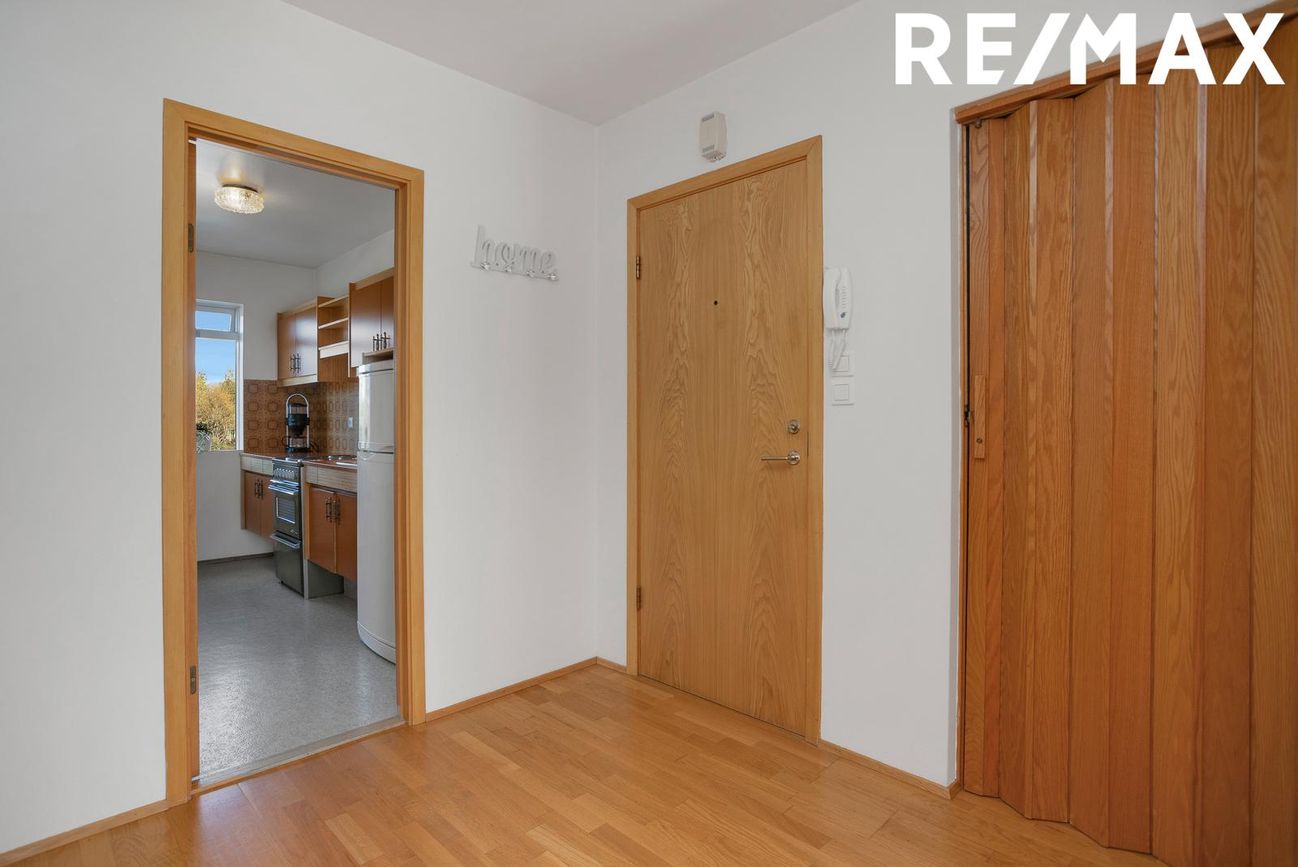 Miklabraut 56, 105 Reykjavík