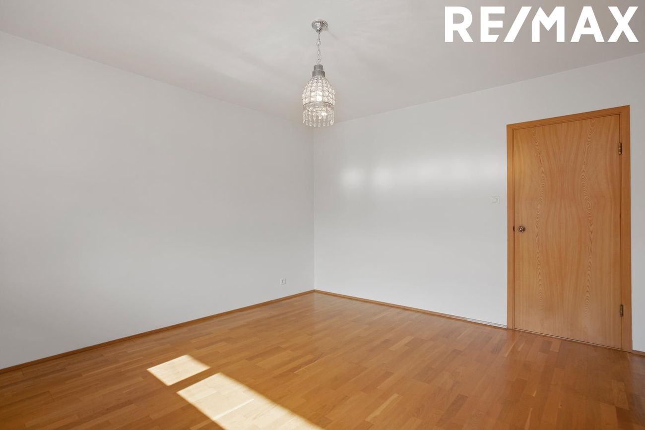 Miklabraut 56, 105 Reykjavík