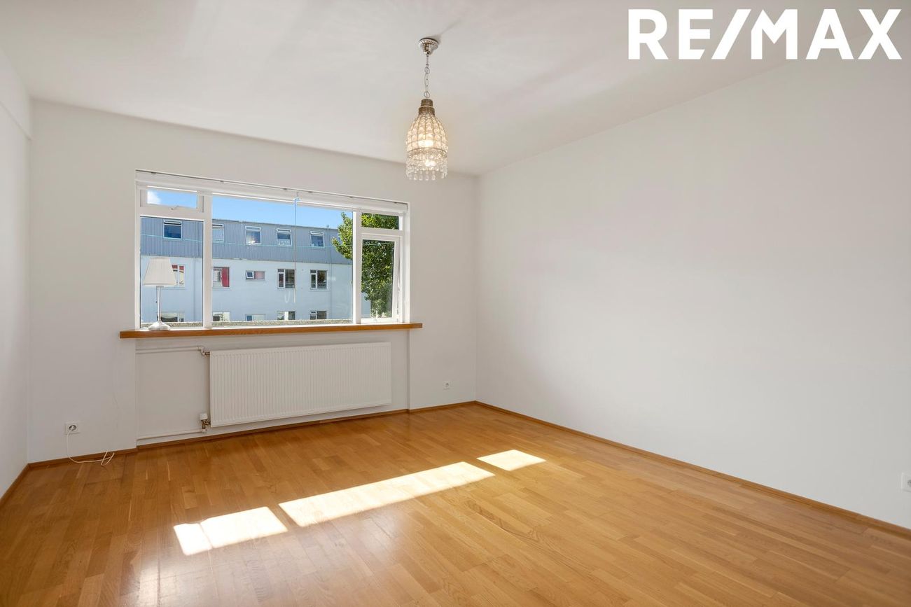 Miklabraut 56, 105 Reykjavík