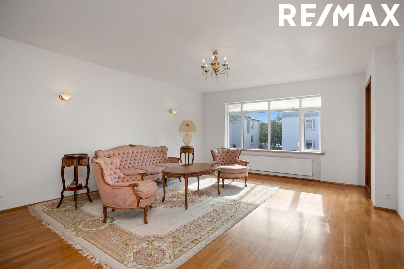 Miklabraut 56, 105 Reykjavík