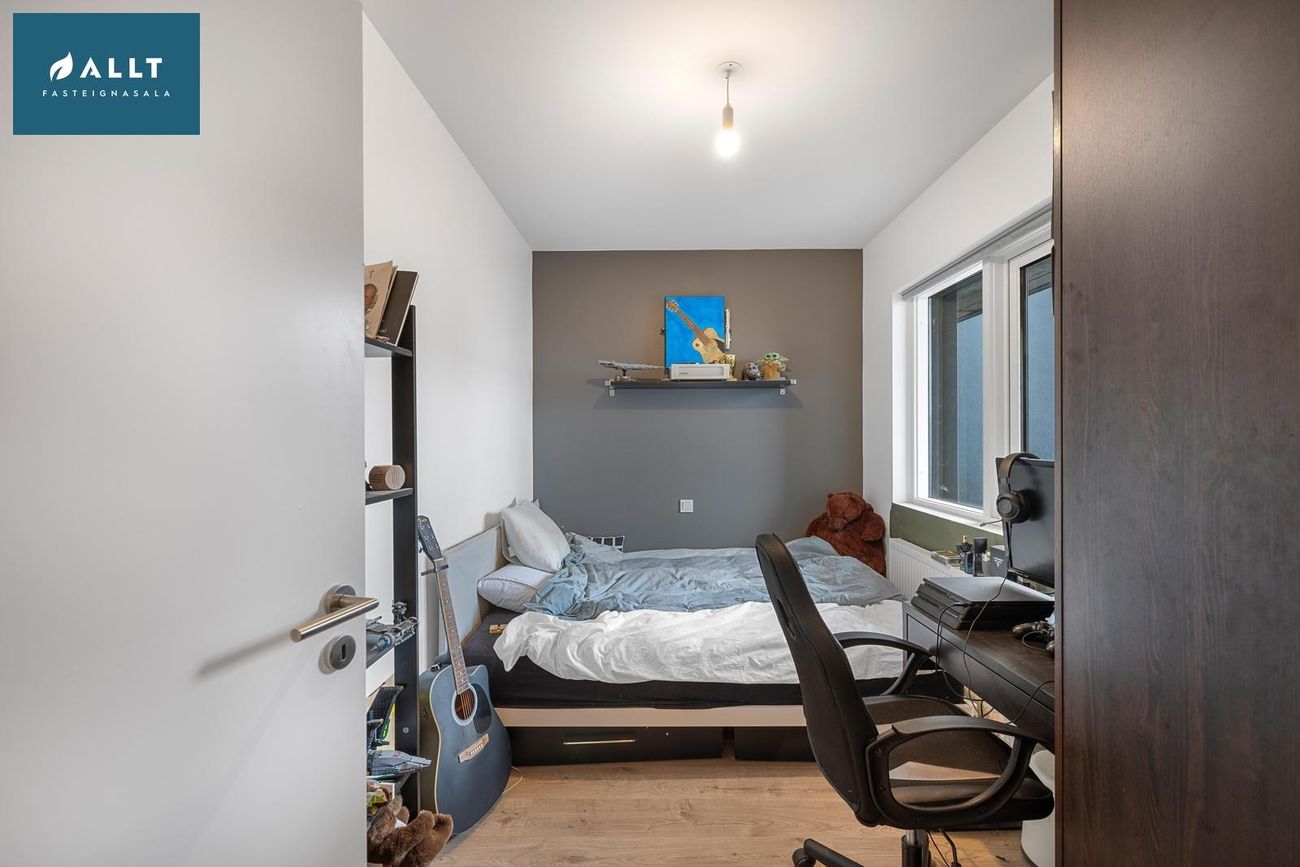 Reynidalur 6, 260 Reykjanesbær