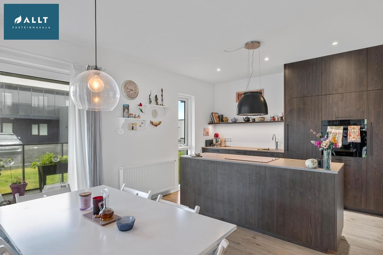 Reynidalur 6, 260 Reykjanesbær