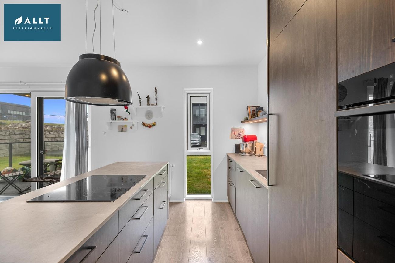 Reynidalur 6, 260 Reykjanesbær