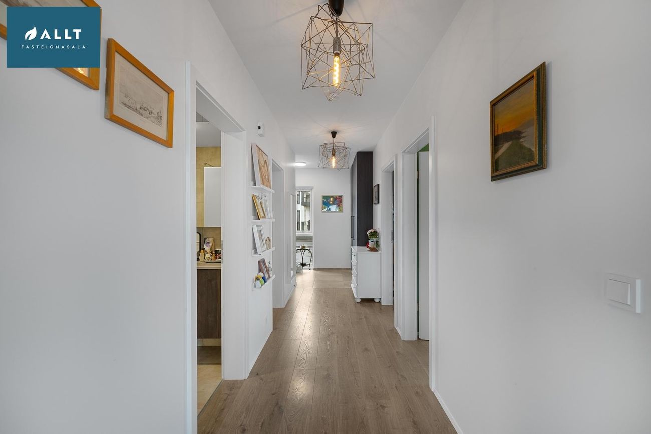 Reynidalur 6, 260 Reykjanesbær