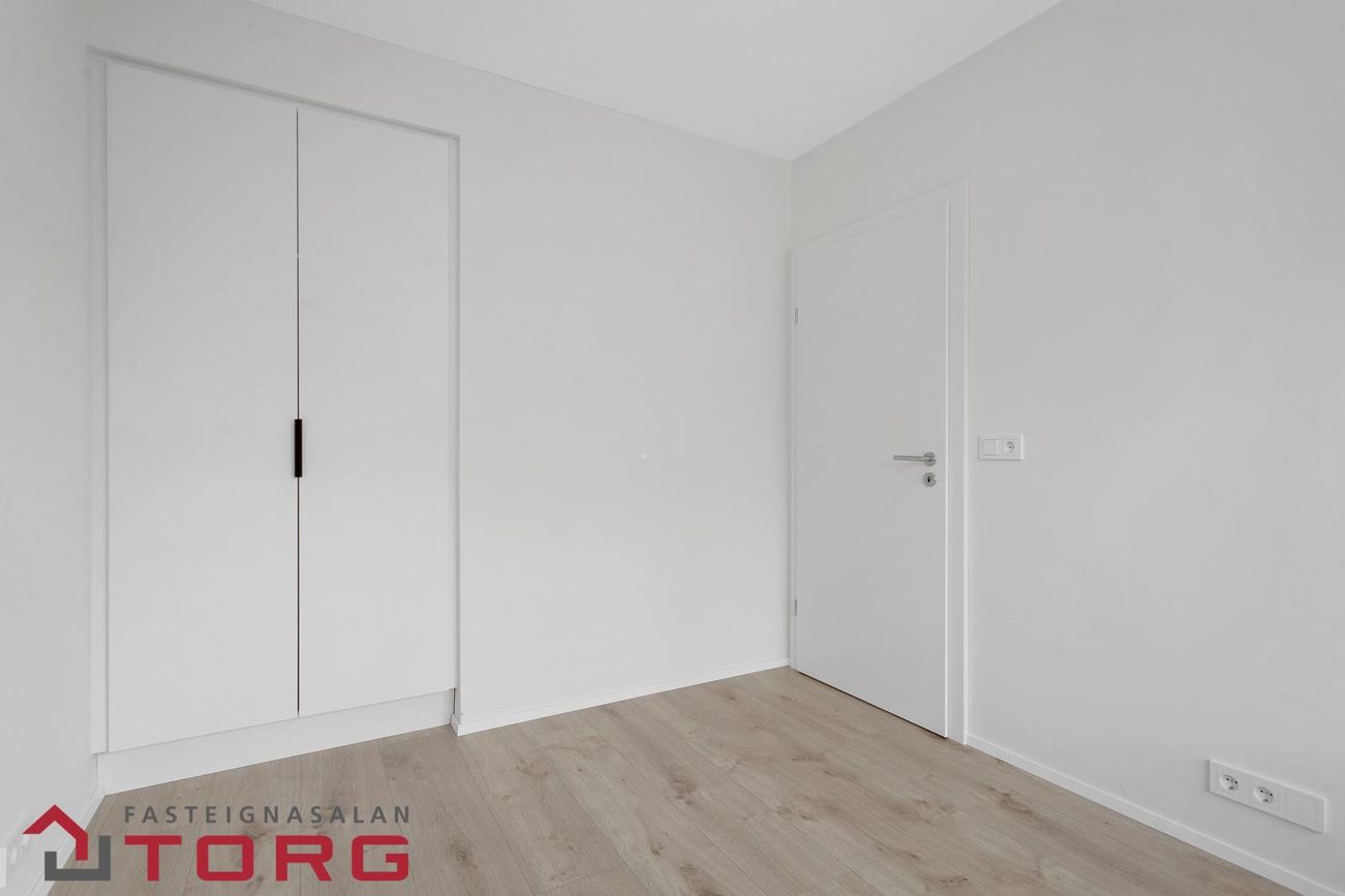 Áshamar 26 - 0402, 221 Hafnarfjörður