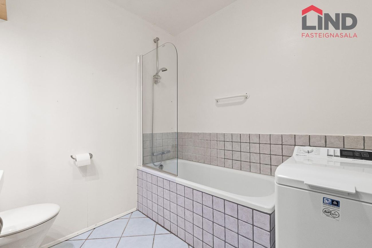 Æsufell 2, 111 Reykjavík