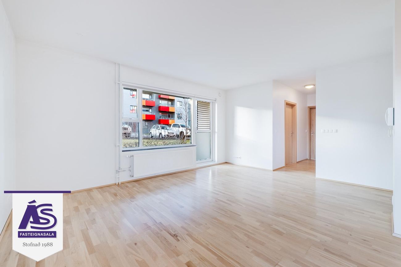 Skipalón 4 - 0102, 220 Hafnarfjörður