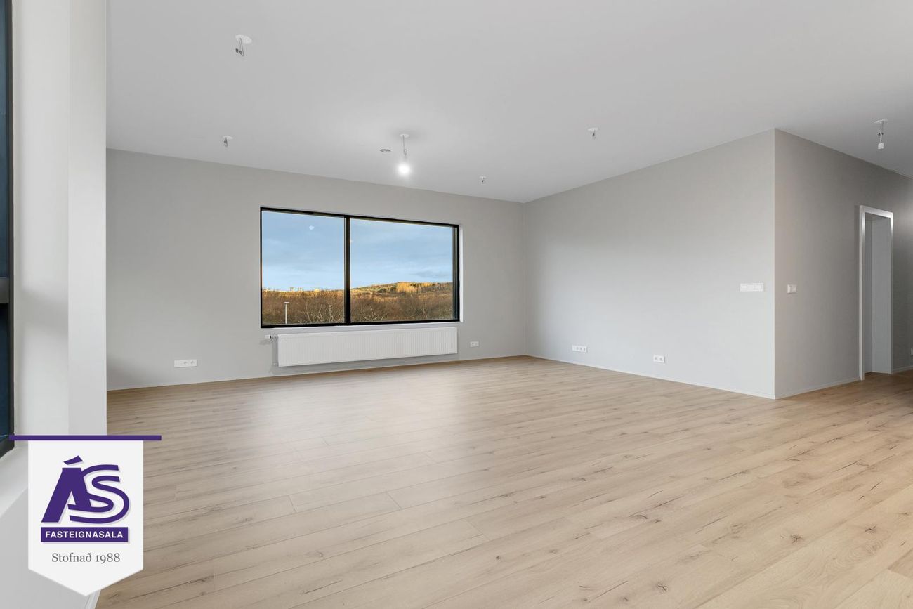 Lautargata 5 - 0102, 210 Garðabær