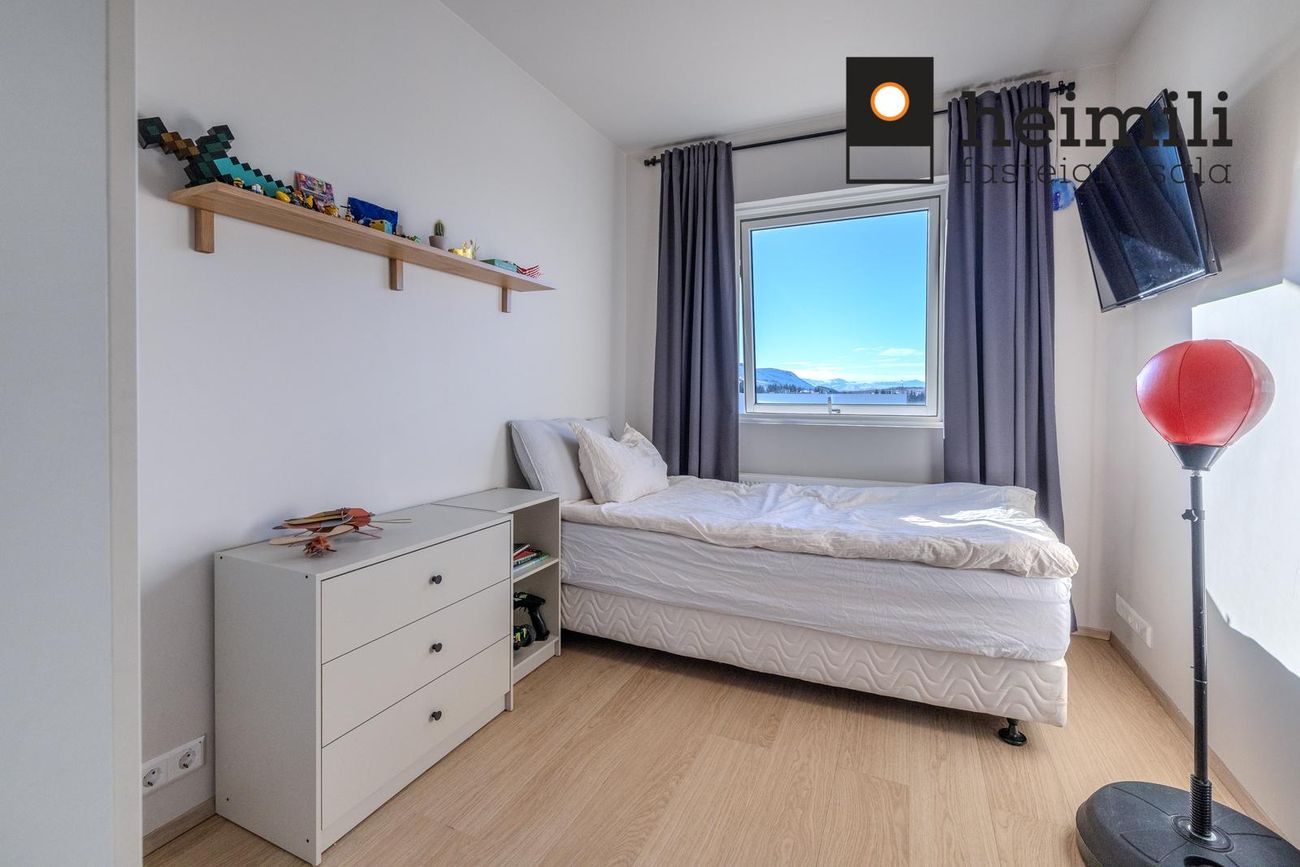 Vefarastræti 34, 270 Mosfellsbær