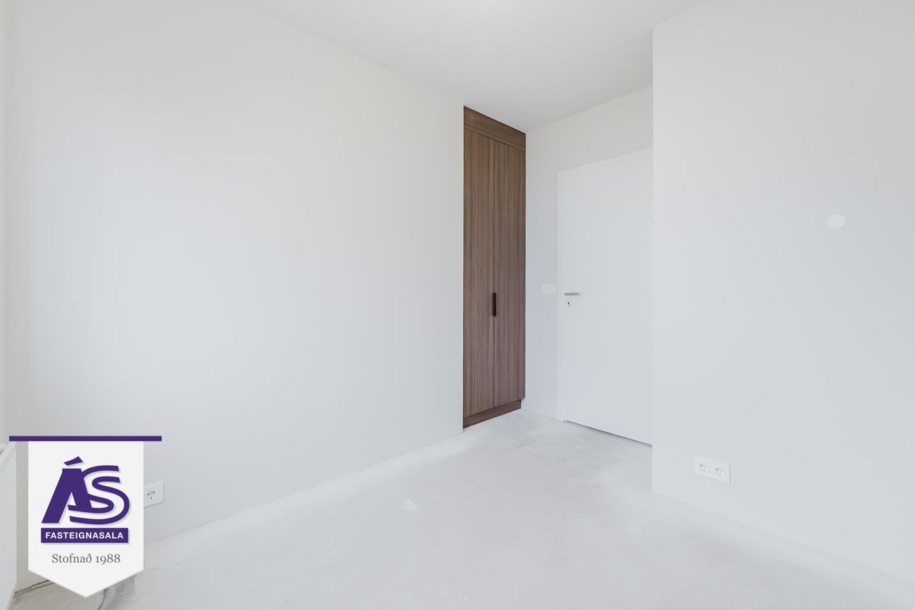 Hringhamar 5 - 0203, 221 Hafnarfjörður