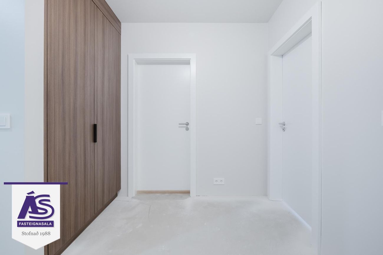 Hringhamar 5 - 0203, 221 Hafnarfjörður