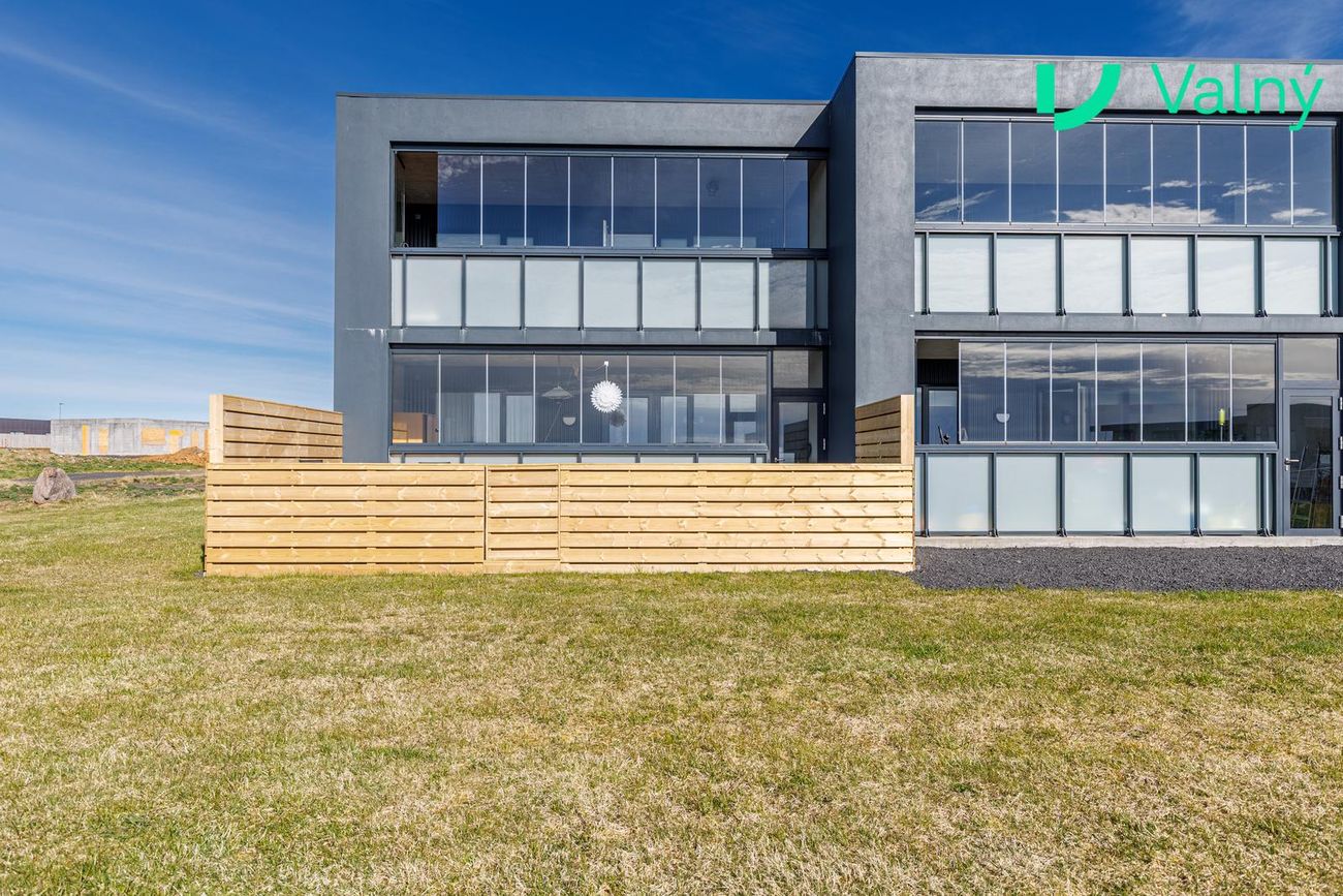 Dalsbraut 15, 260 Reykjanesbær