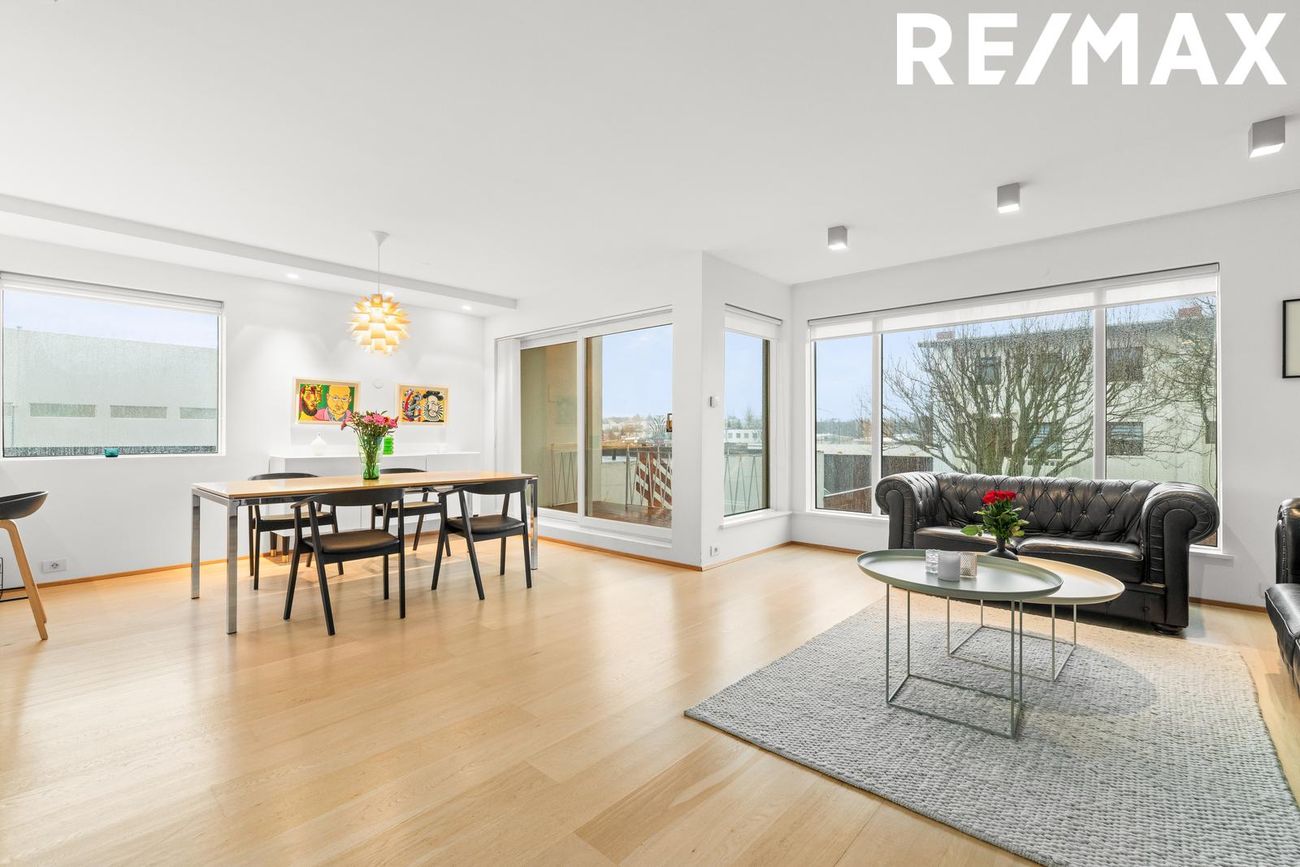 Skeiðarvogur 25, 104 Reykjavík