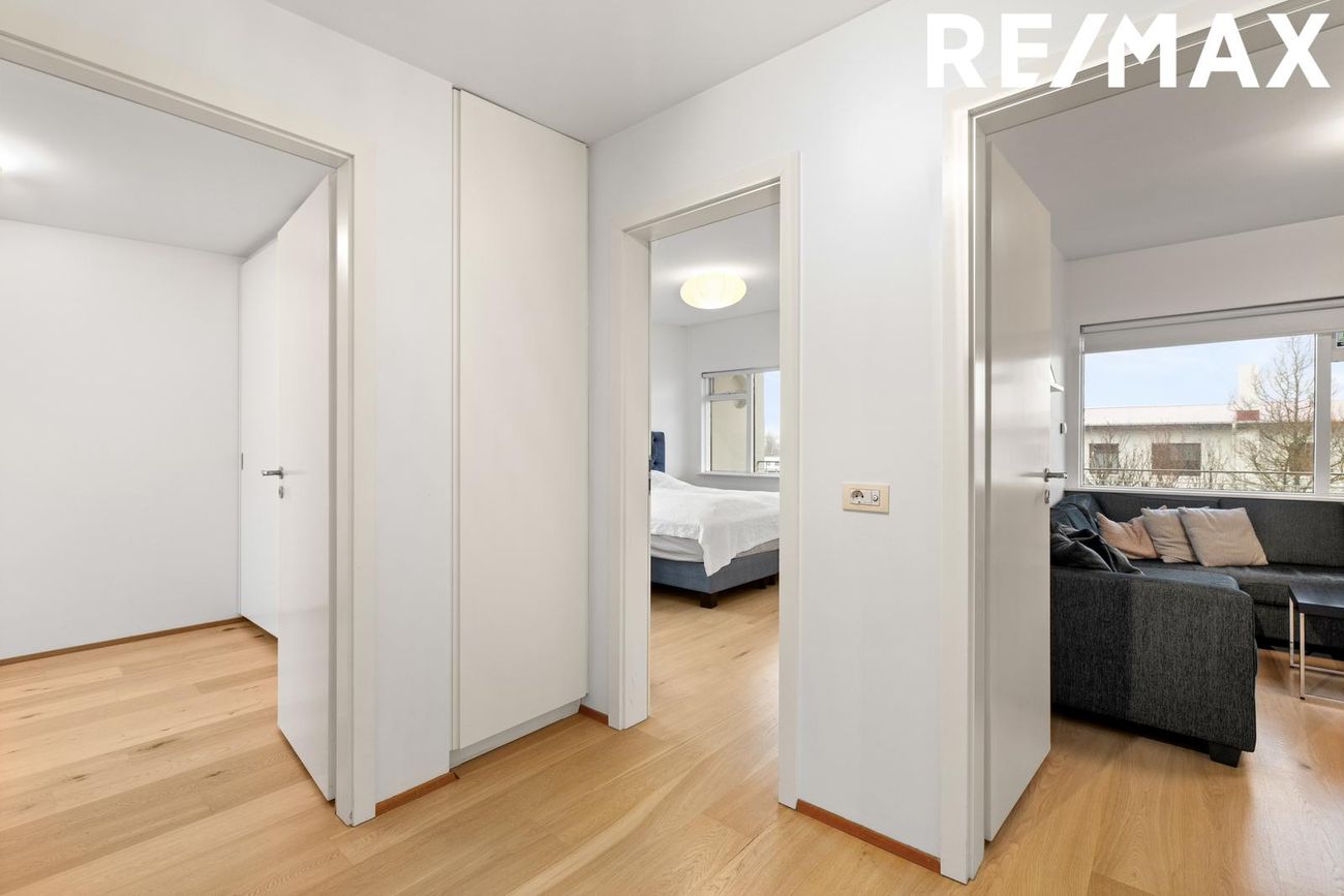 Skeiðarvogur 25, 104 Reykjavík