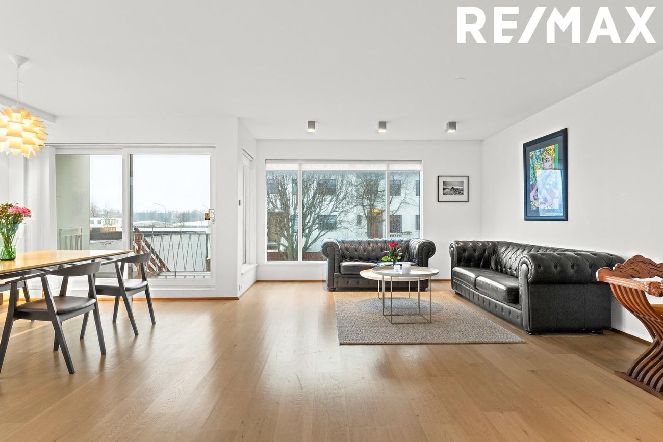 Skeiðarvogur 25, 104 Reykjavík
