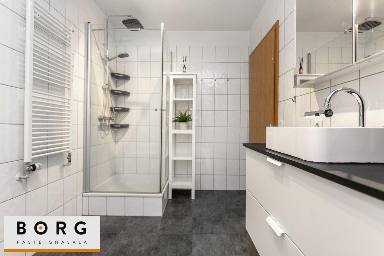 Berjavellir 3, 221 Hafnarfjörður