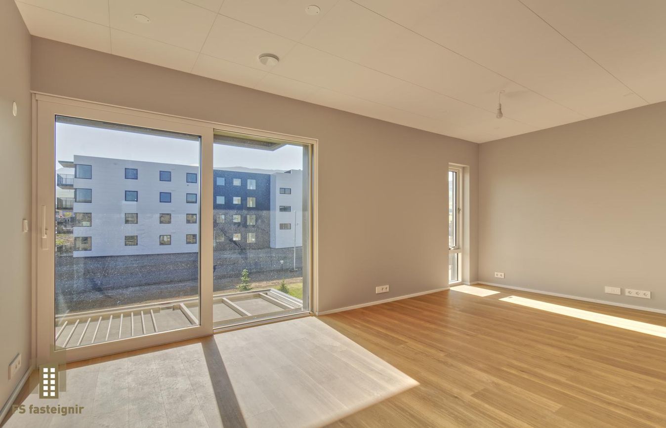 Lækjarmói 8, 603 Akureyri