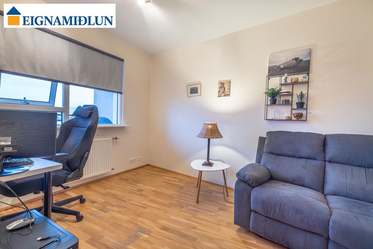 Svöluás 1A, 221 Hafnarfjörður