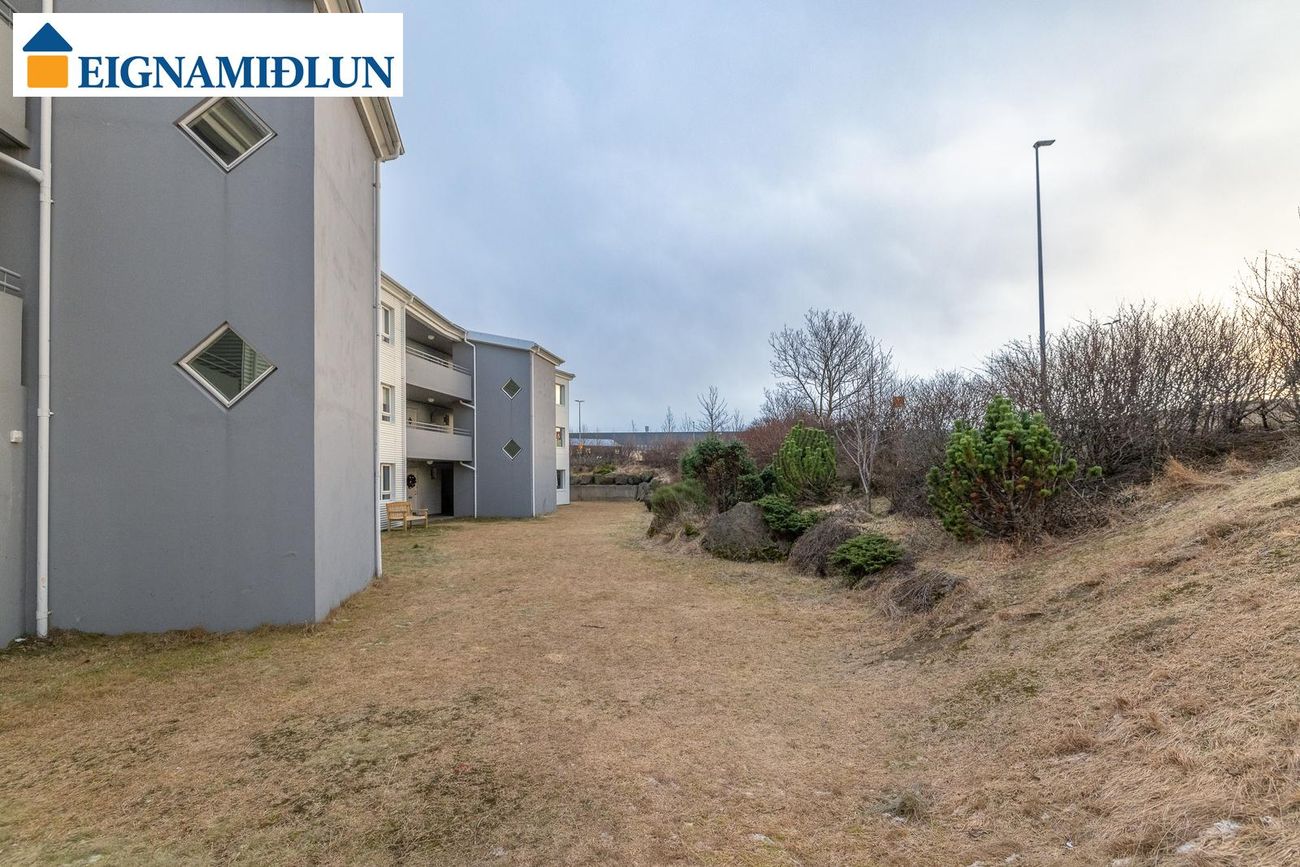 Svöluás 1A, 221 Hafnarfjörður