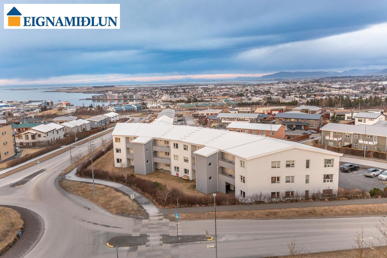 Svöluás 1A, 221 Hafnarfjörður