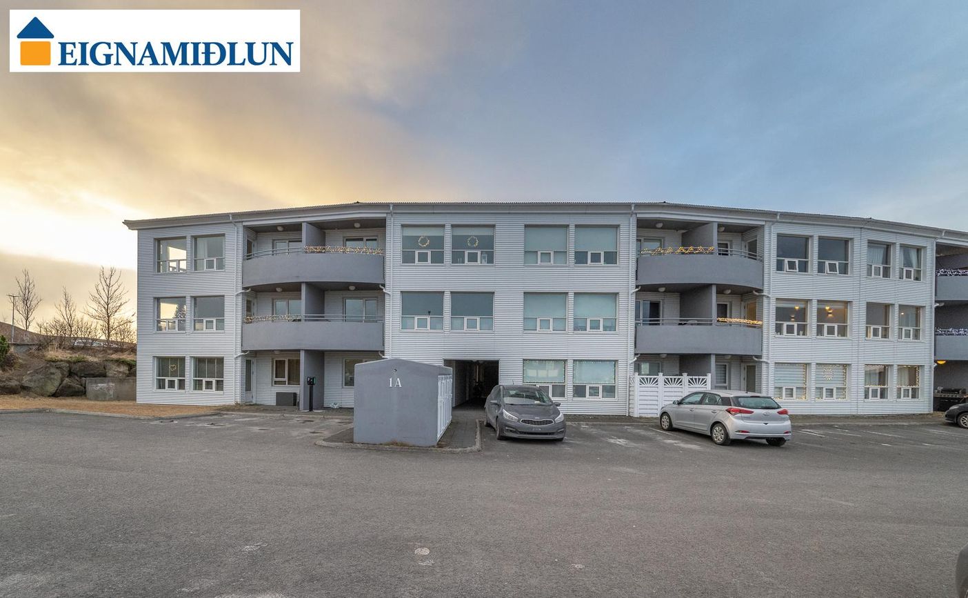 Svöluás 1A, 221 Hafnarfjörður