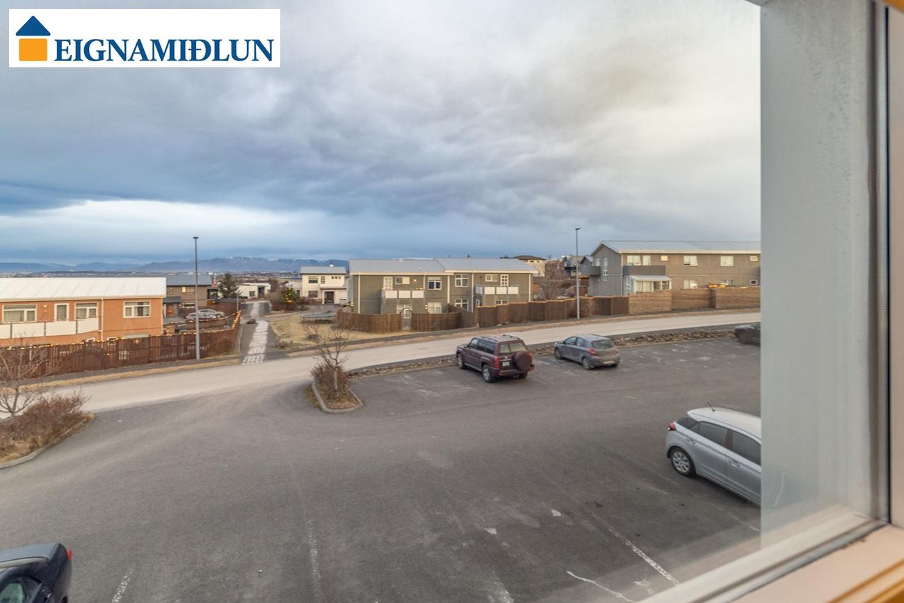Svöluás 1A, 221 Hafnarfjörður