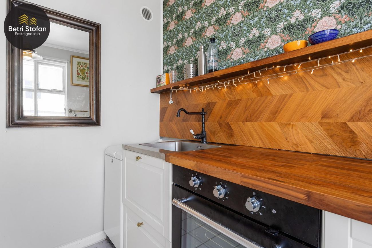 Freyjugata 10 - 0202, 101 Reykjavík