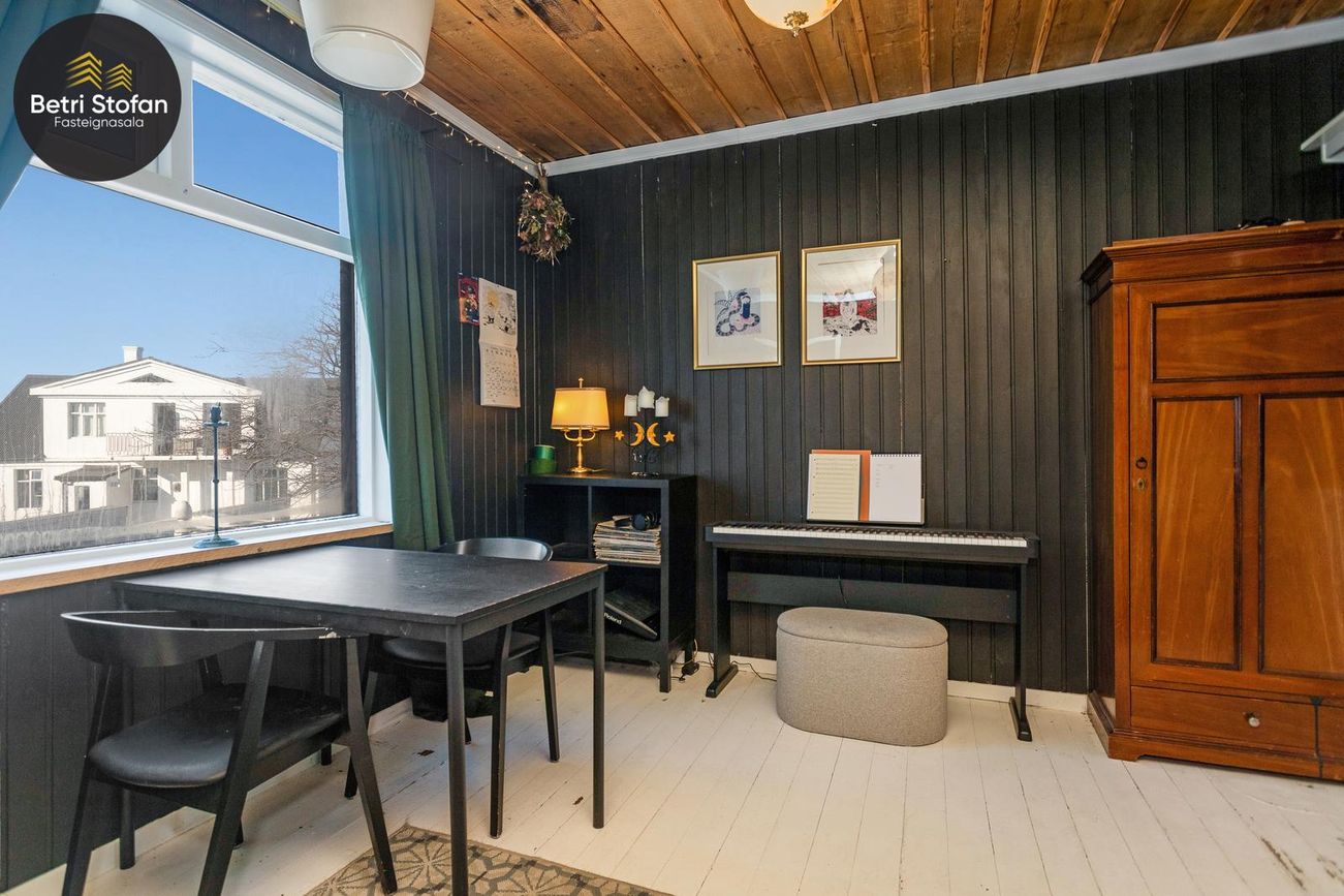 Freyjugata 10 - 0202, 101 Reykjavík