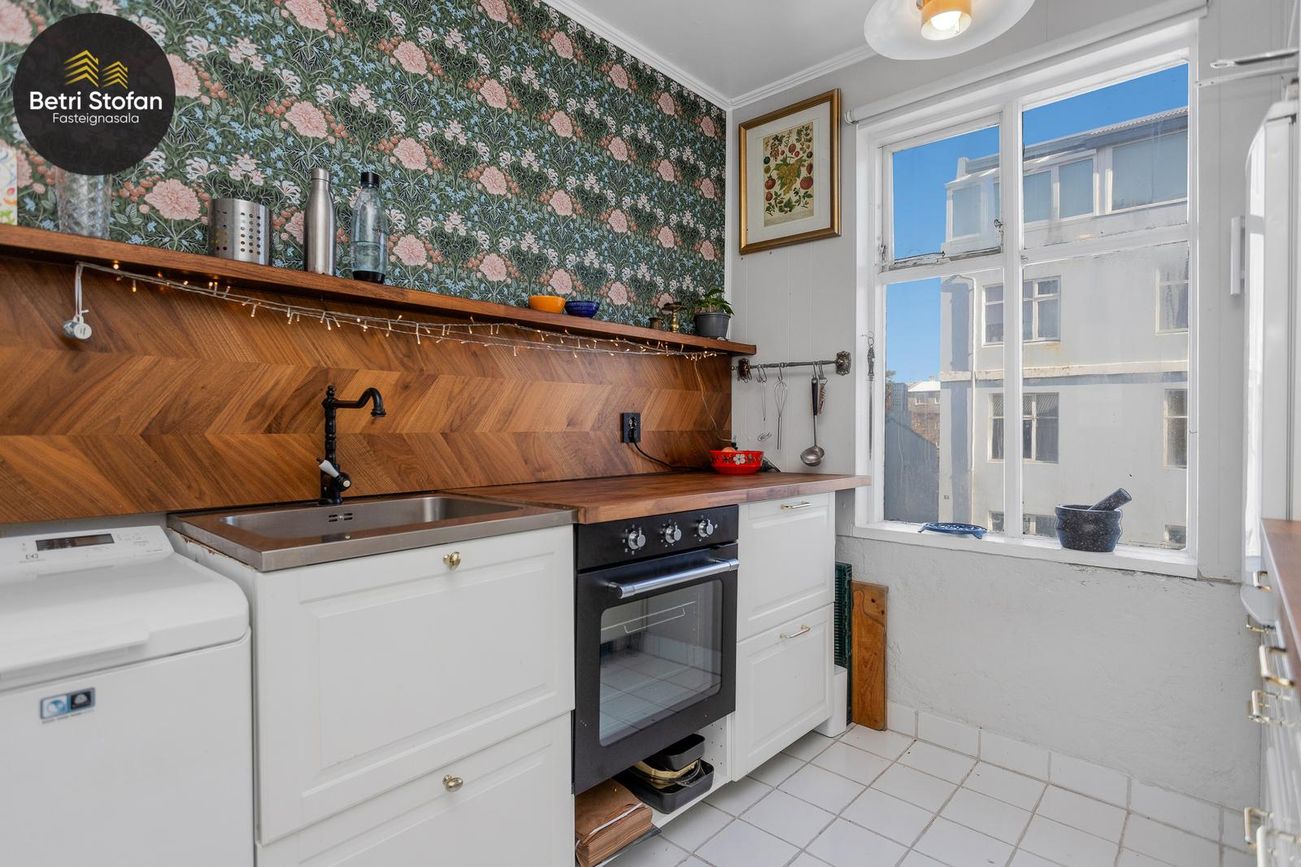 Freyjugata 10 - 0202, 101 Reykjavík