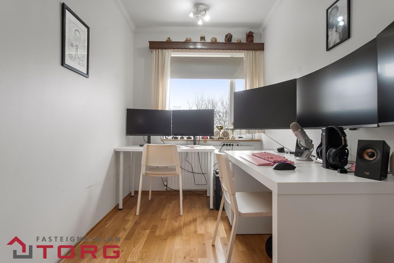Dúfnahólar 2, 111 Reykjavík