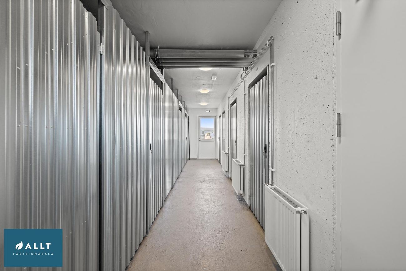 Dalsbraut 4, 260 Reykjanesbær