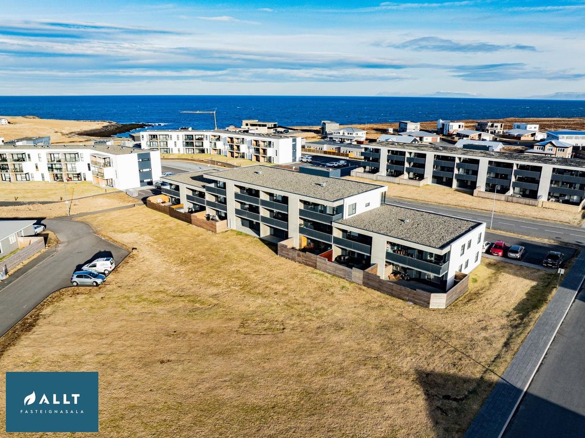 Dalsbraut 4, 260 Reykjanesbær