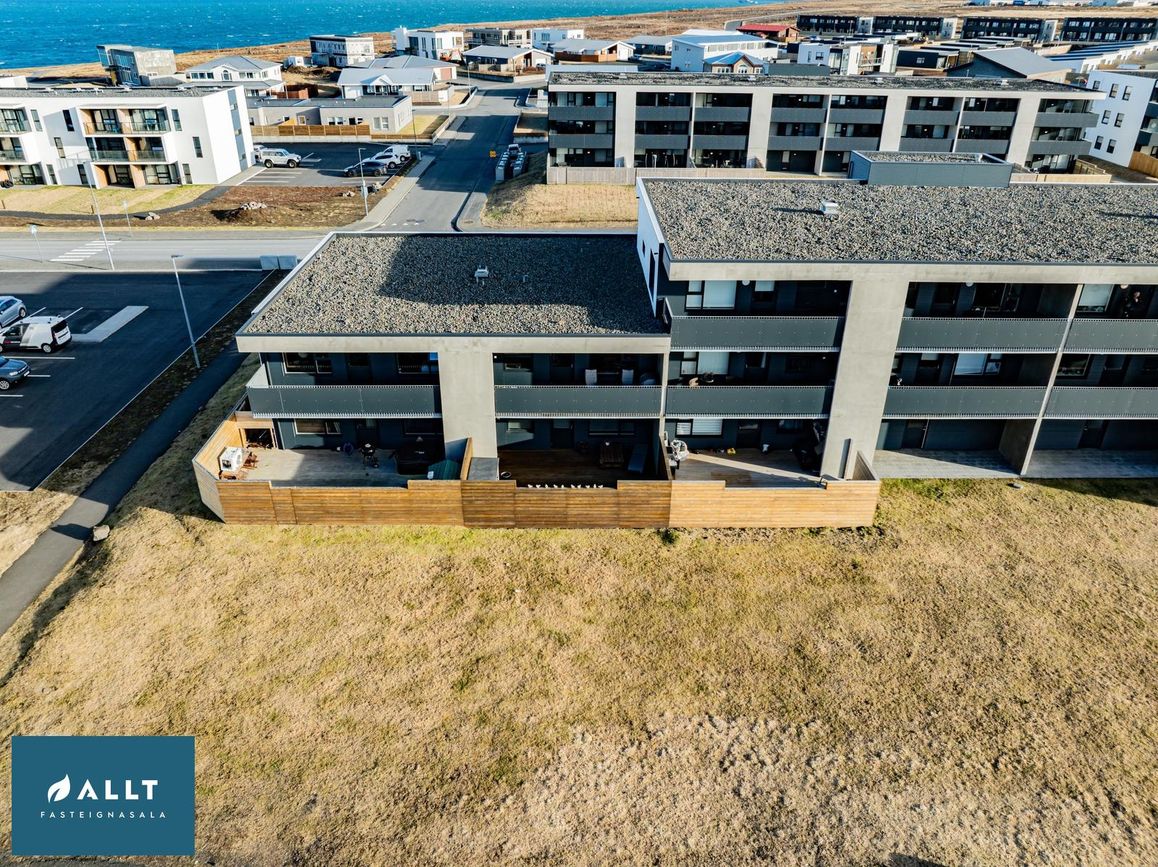 Dalsbraut 4, 260 Reykjanesbær