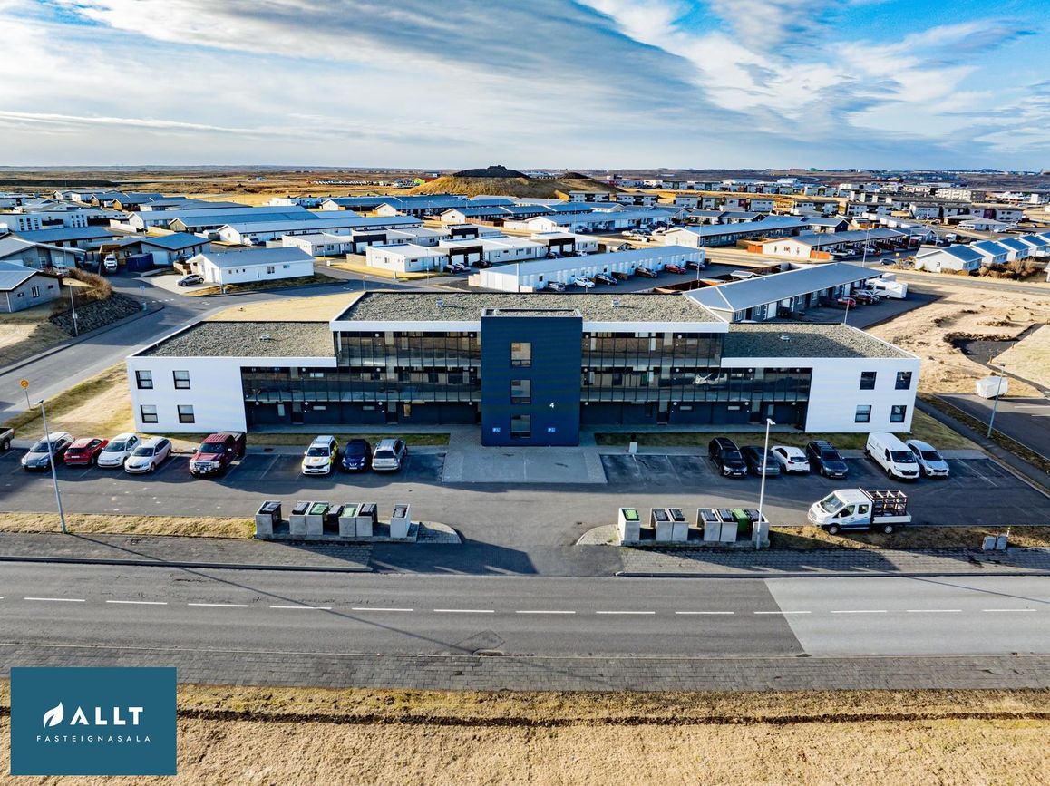 Dalsbraut 4, 260 Reykjanesbær