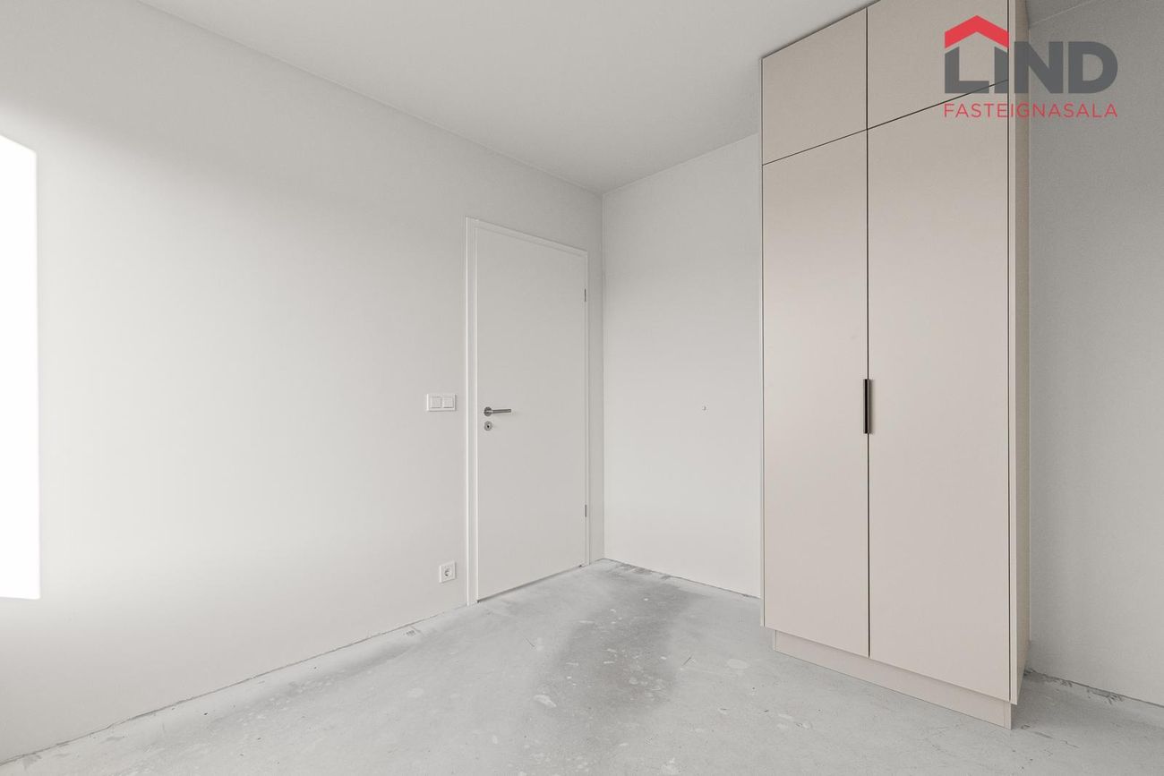 Baughamar 23, 221 Hafnarfjörður