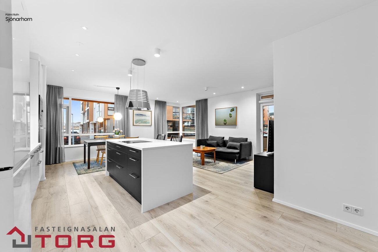 Naustavör 9 - 0105, 200 Kópavogur